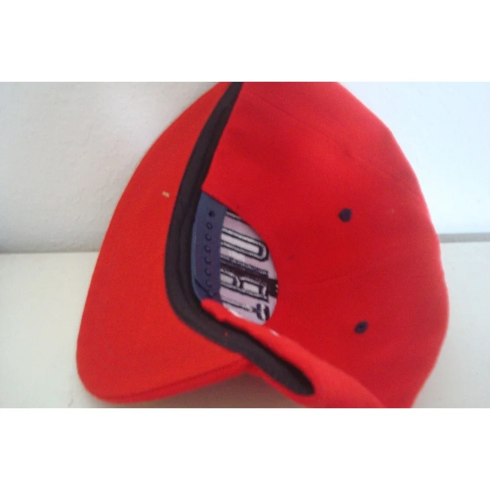 NEW ENGLAND PATRIOTS SCRIPT BEER PROMO SNAPBACK DEADSTOCK‎ HAT CAP VINTAGE A4